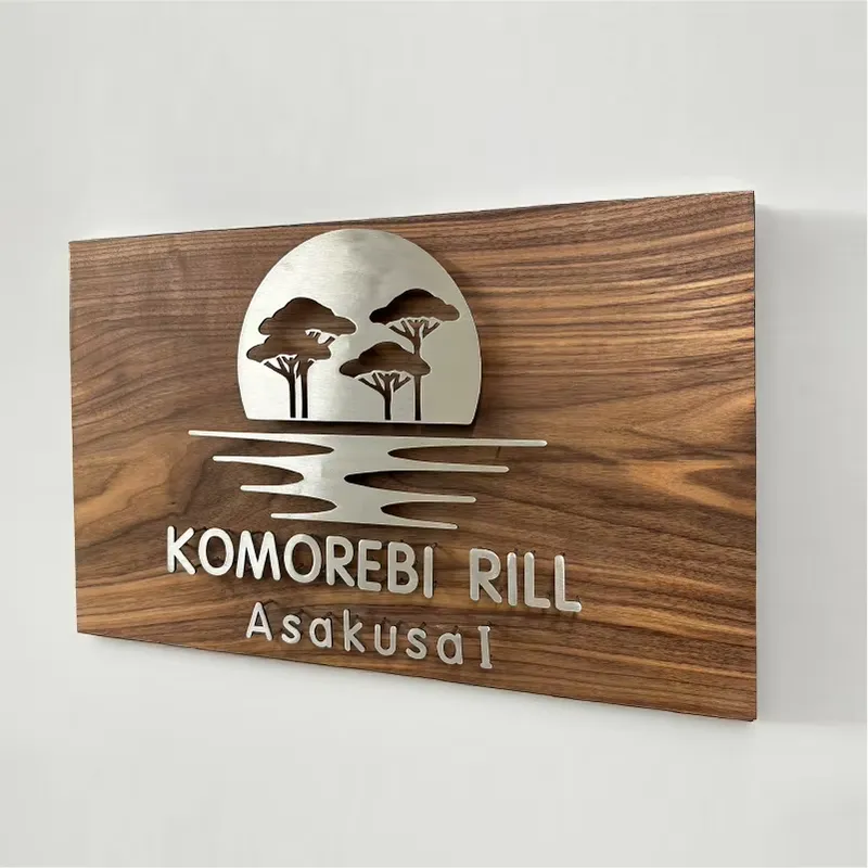 Wooden Letter Sign - Insegna di Alta Gamma in Legno